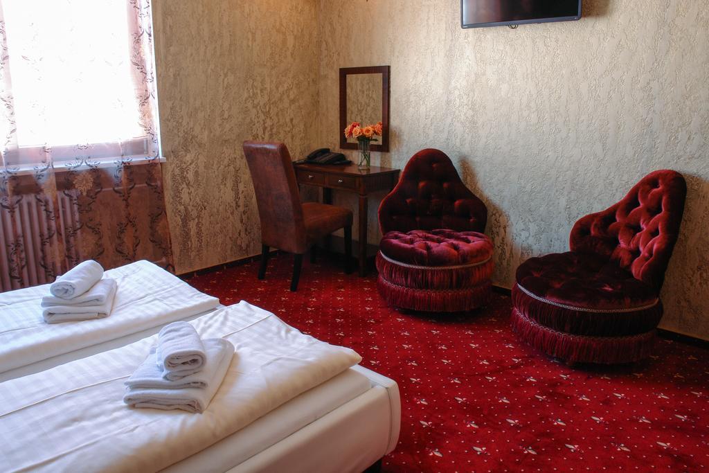 Hotel Krone Friesenheim  Phòng bức ảnh